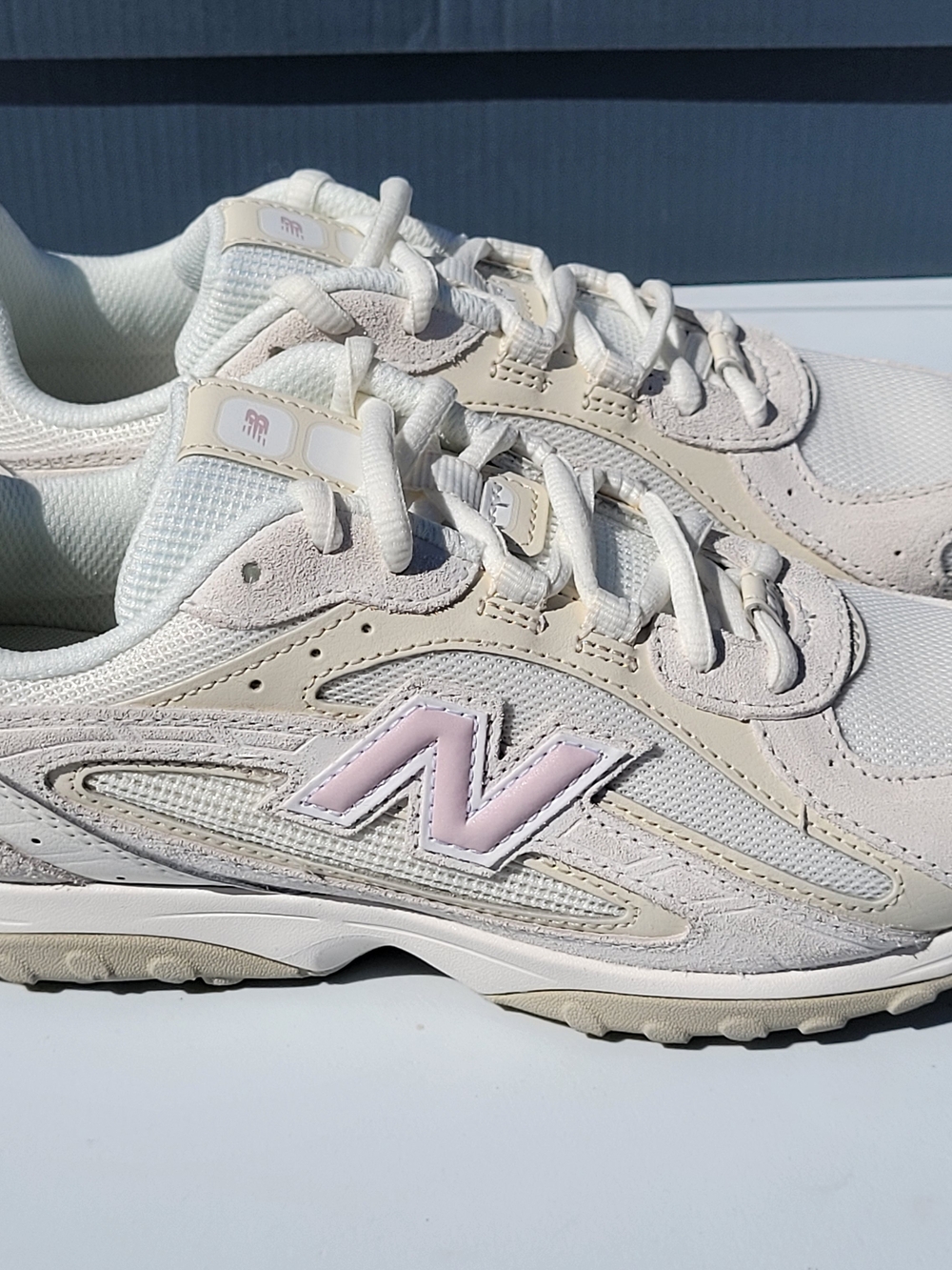 YOUTH/WOMENS 5.5Y/7W NEW BALANCE 204L ATHLETIC/ RUNNING SHOE– WHITE/PINK – NIB - Picture 3 of 7